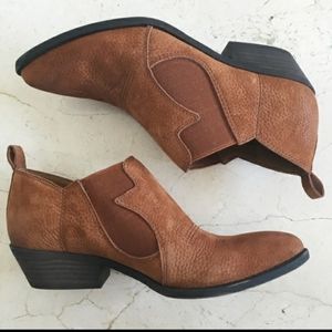 Lucky brand ankle booties